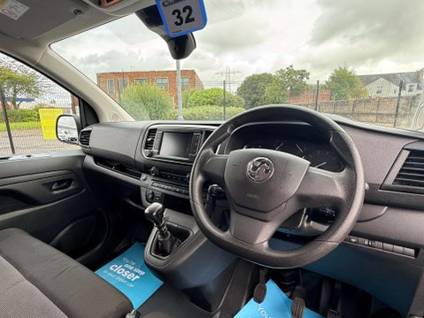 Vauxhall Vivaro 1.5 Vivaro F2900 Prime S/S 9