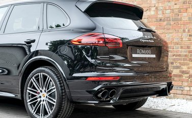 Porsche Cayenne Turbo 23