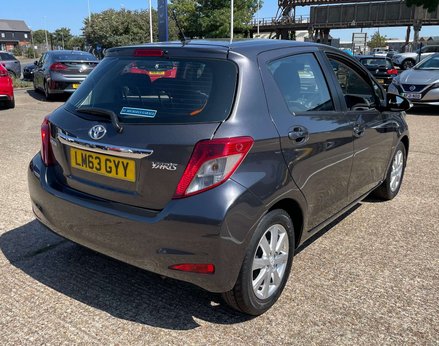 Toyota Yaris 1.0 Yaris TR VVT-i 5dr 9