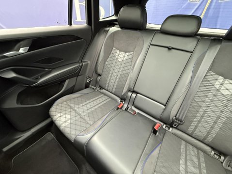 Volkswagen Tiguan 1.5 TSI eHybrid 19.7kWh R-Line SUV 5dr Petrol Plug-in Hybrid DSG Euro 6 (s/ 23