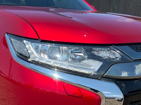 Mitsubishi Outlander PHEV DYNAMIC 17