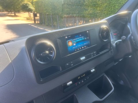 Mercedes-Benz Sprinter 2.0 315 CDI Premium Panel Van 5dr Diesel G-Tronic RWD L2 H2 Euro 6 (s/s) (1 12