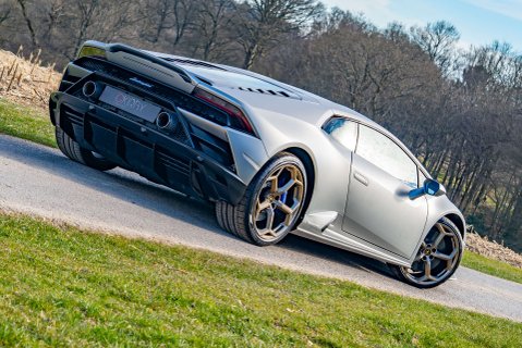 Lamborghini Huracan LP640-4 EVO 20