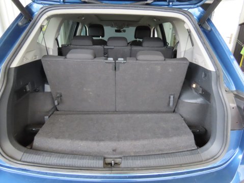 Volkswagen Tiguan Allspace SEL TDI 4MOTION DSG 9