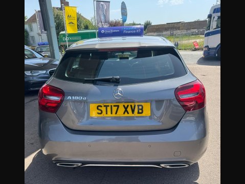 Mercedes-Benz A Class 1.5 A180d Sport (Premium) 7G-DCT Euro 6 (s/s) 5dr 6