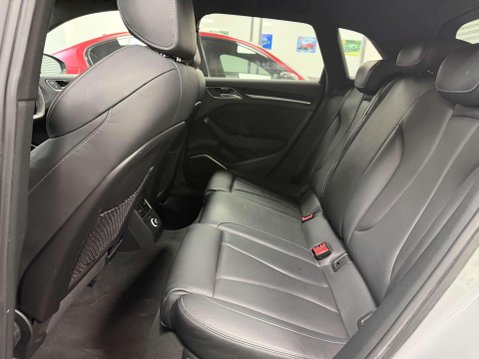 Audi RS3 2.5 TFSI Sportback 5dr Petrol S Tronic quattro Euro 6 (s/s) (400 ps) 41