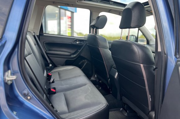 Subaru Forester I XE PREMIUM 21
