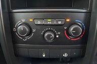 Peugeot 207 VERVE.. 9 SERVICES.. INCLUDING CAMBELT.. LOW INSURANCE.. PERFECT FIRST CAR  10