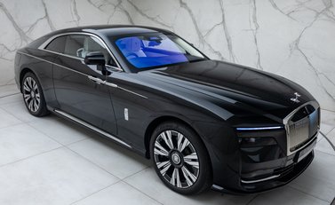 Rolls-Royce Spectre 8