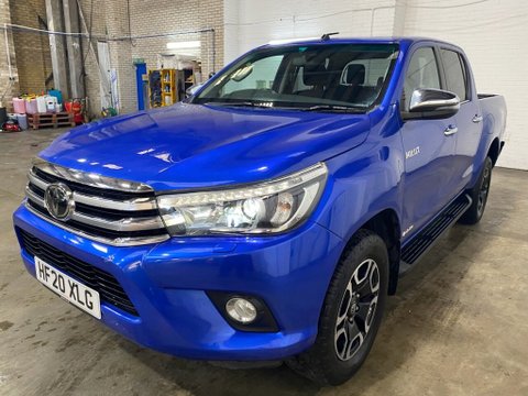 Toyota Hilux INVINCIBLE 4WD D-4D DCB 1