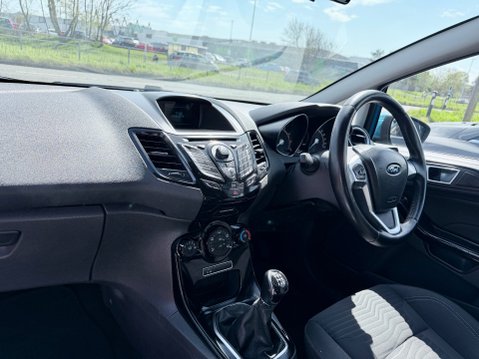Ford Fiesta 1.0 ZETEC 8
