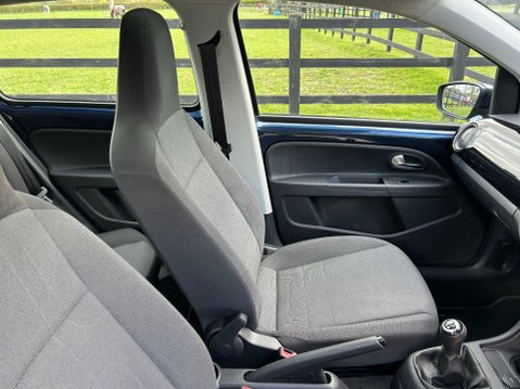 Volkswagen Up 1.0 BlueMotion Tech Move up! Euro 5 (s/s) 5dr 29
