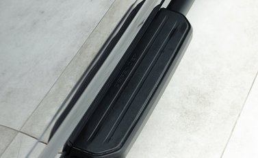 Land Rover Defender 90 X D300 23