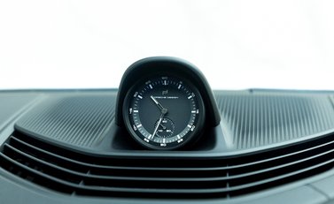 Porsche Taycan Turbo S Cross Turismo 19