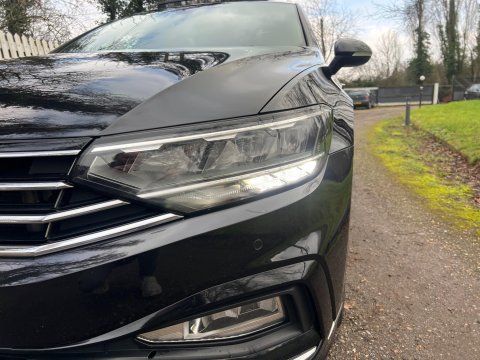 Volkswagen Passat R-LINE TDI 4MOTION DSG 25