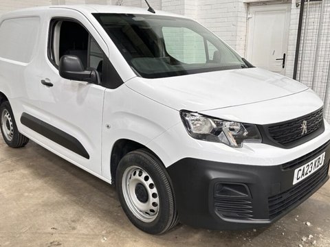 Peugeot Partner BLUEHDI PROFESSIONAL PREMIUM PLUS L1 3