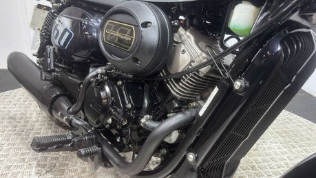 Hyosung GV AQUILA 2021 ONLY 2K NEW MOT SERVICED CRUISER 125CC 7