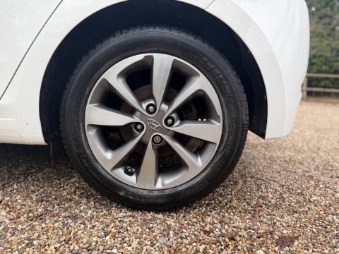 Hyundai i20 1.4 SE Euro 6 5dr 23