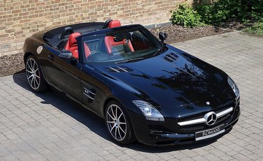 Mercedes-Benz SLS AMG Roadster 22