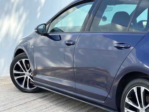 Volkswagen Golf 1.5 Golf R-Line TSi Evo 5dr 44