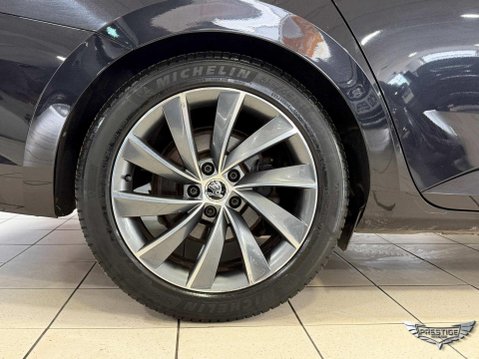 Skoda Superb 2.0 TDI Laurin & Klement DSG Euro 6 (s/s) 5dr 77