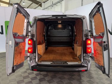 Peugeot Expert 2.0 Expert Professional Premium + L2 BlueHDi 1