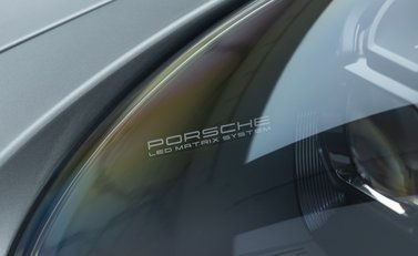 Porsche 911 GT3 TOURING (992) 35