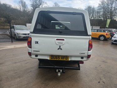 Mitsubishi L200 DI-D 4X4 4LIFE LB DCB 4