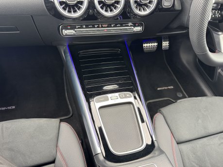 Mercedes-Benz EQA EQA 300 4Matic AMG Line Premium Plus Auto Electric 66 KWH PAN ROOF/HEADS UP 14