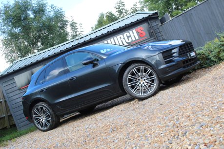 Porsche Macan 2.0T SUV 5dr Petrol PDK 4WD Euro 6 (s/s) (265 ps) 1
