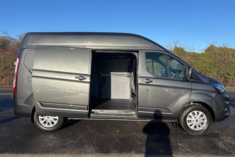 Ford Transit Custom 300 L2 H2 Limited 130 ps Panel Van 11