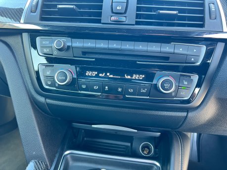 BMW 4 Series M4 3.0 Bi-Turbo DCT AUTOMATIC 2 Dr 17