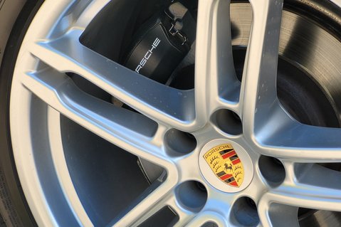 Porsche Macan PDK 55