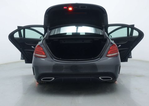 Mercedes-Benz C Class 2.1 C250d AMG Line (Premium Plus) Saloon 4dr Diesel 7G-Tronic+ Euro 6 (s/s) 64