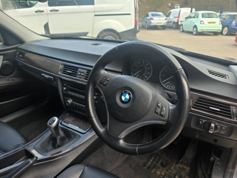 BMW 3 Series 318I EXCLUSIVE EDITION 8