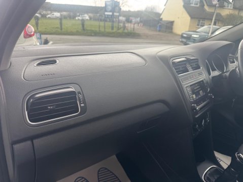 Volkswagen Polo 1.2 TSI BlueMotion Tech SE Euro 6 (s/s) 5dr 32