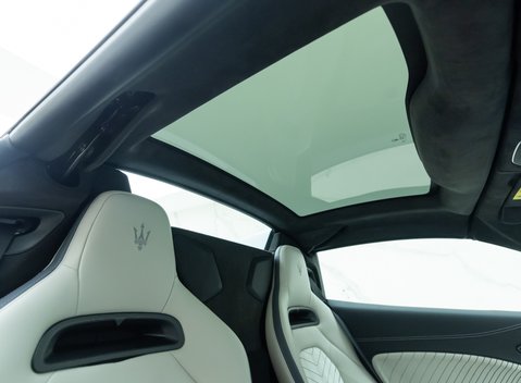 Maserati MC20 Cielo 22