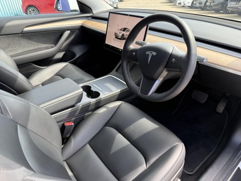 Tesla Model 3 Saloon 4dr Electric Auto RWD (241 bhp) 2