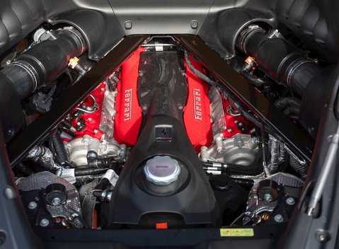 Ferrari SF90 Stradale 32