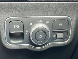 Mercedes-Benz B Class 1.3 B 200 Sport Auto 5dr 86