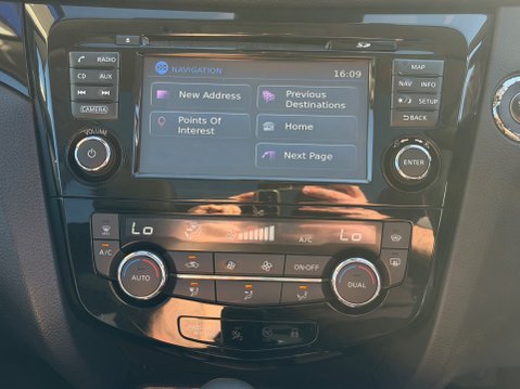 Nissan Qashqai DCI TEKNA XTRONIC 26