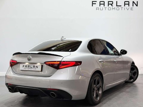 Alfa Romeo Giulia 2.2 TD Speciale Saloon 4dr Diesel Auto Euro 6 (s/s) (180 ps) 4