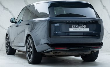Land Rover Range Rover P460e Autobiography LWB 10