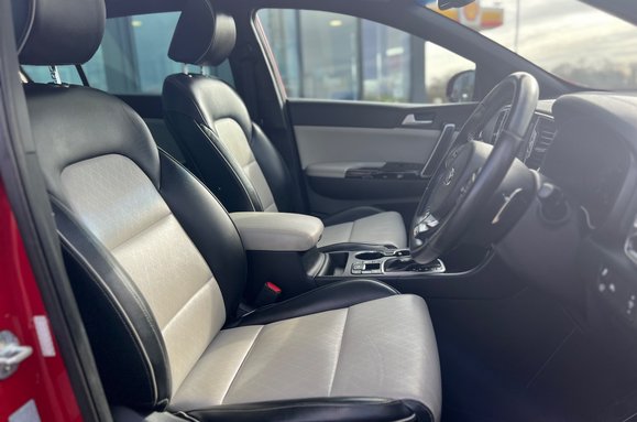 Kia Sportage 1.6 GT-LINE S AUTOMATIC 18