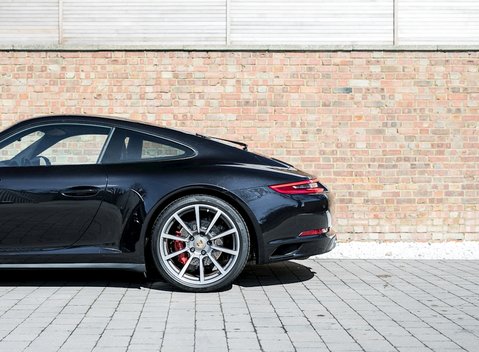 Porsche 911 (991.2) Carrera 4S 25