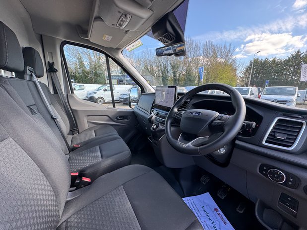 Ford Transit XLWB L4H3 High Roof Limited 350 Air Con Alloys Sensors EURO 6 15