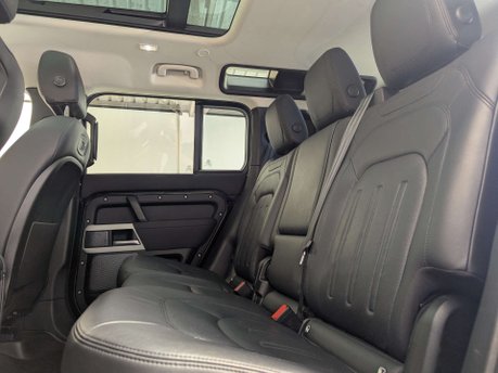 Land Rover Defender 3.0 Defender XS Edition MHEV Auto 4WD 5dr 43