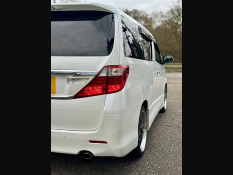 Toyota Alphard 8 SEATER+TWIN SUNROOF+RARE 13