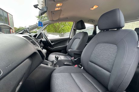 Hyundai ix20 1.4 Blue Drive SE Nav Hatchback 5dr Petrol Manual Euro 6 (s/s) (90 ps) 23