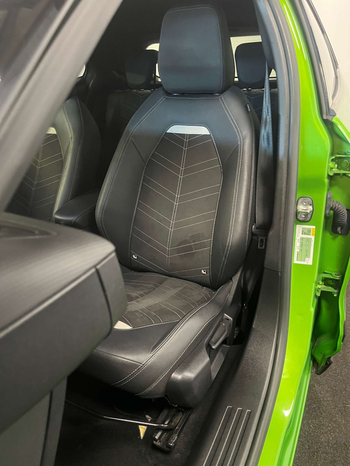 2023 Vauxhall Mokka — image 37